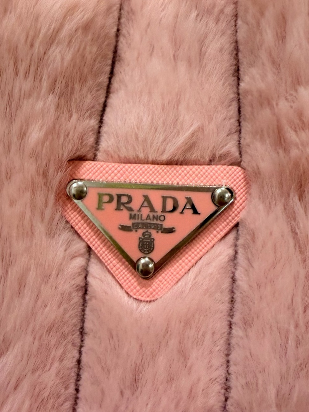 Prada VIPBeauty Faux Fur Handbag - NIB + Novelty Scrunchie - Picture 11 of 11